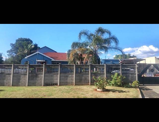 4 BEDROOM HOUSE FOR SALE IN HILLSHAVEN